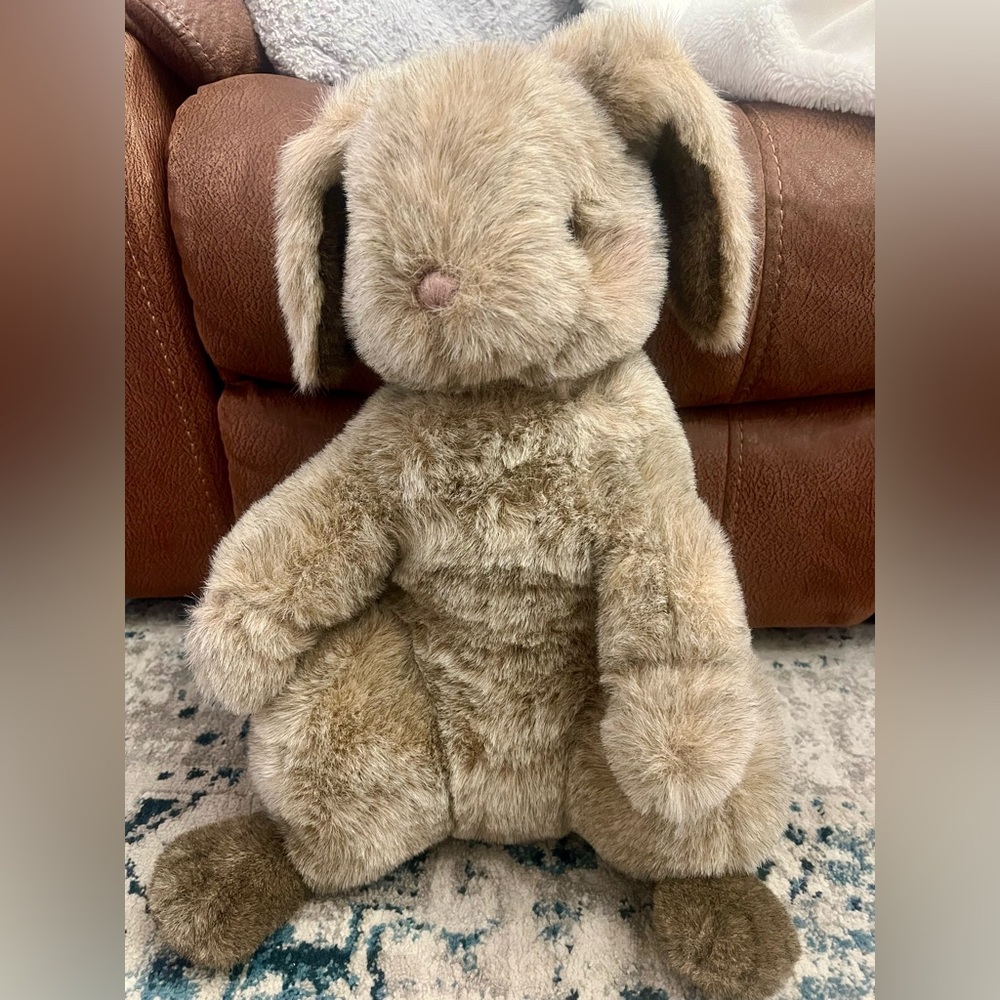 GUND Collector’s Classic Edition X-Large Plush Tan Easter Bunny Stuffed Animal